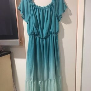 Women’s maxi dress